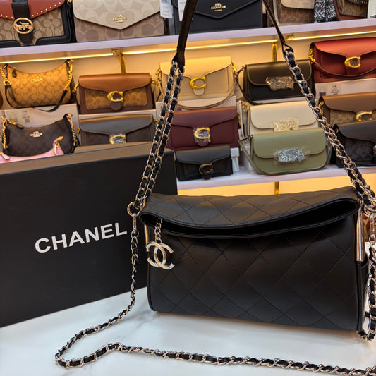 CHNL Matelasse Quilted Leather Shoulder Bag - Black