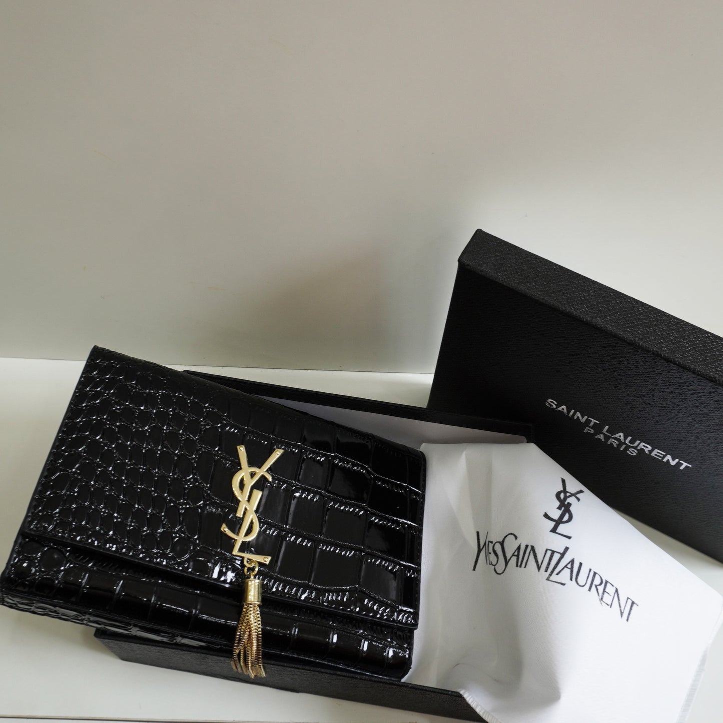 YS02 Glossy Black Croc-Embossed Chain Bag - Black