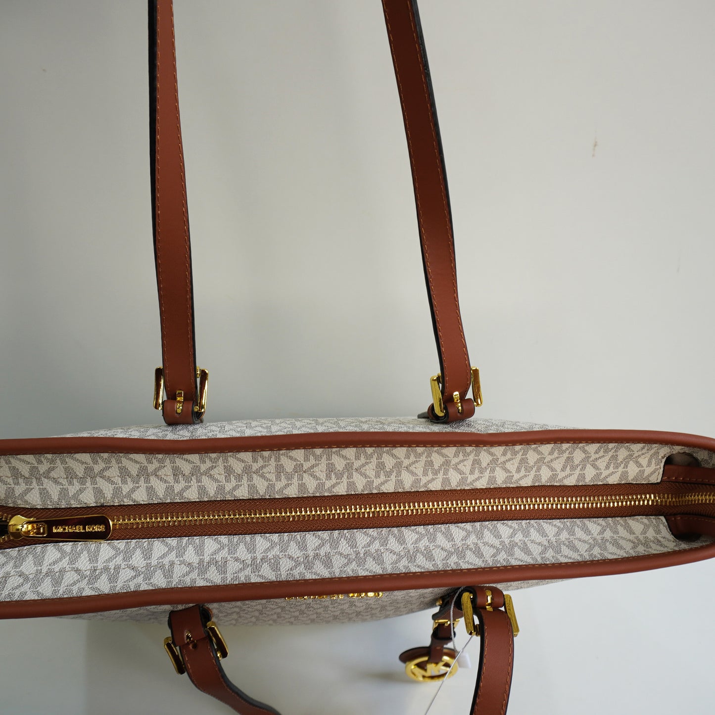 MK32 Tote Bag - White Monogram