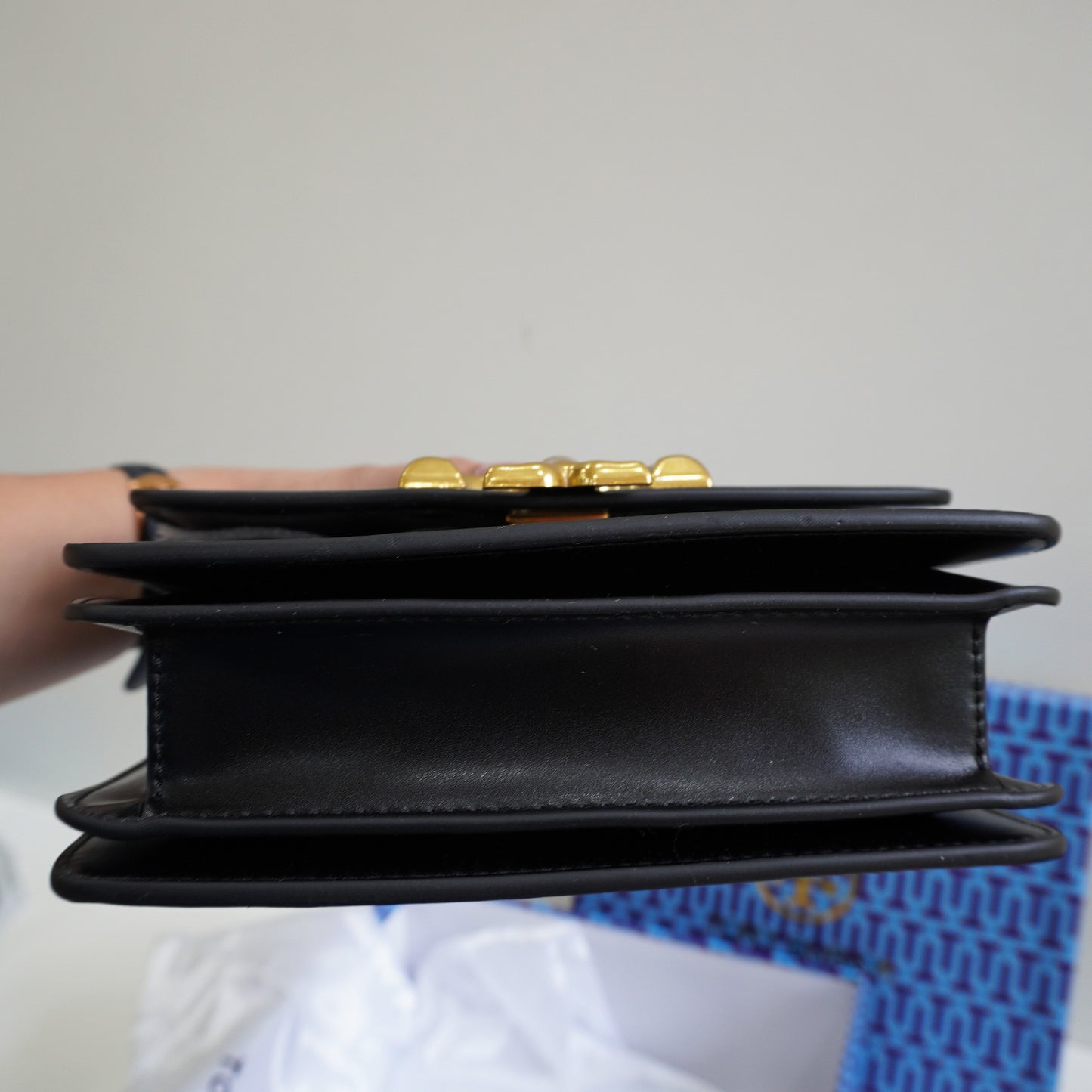 TB99 ELNR Shoulder/Sling Bag - Black