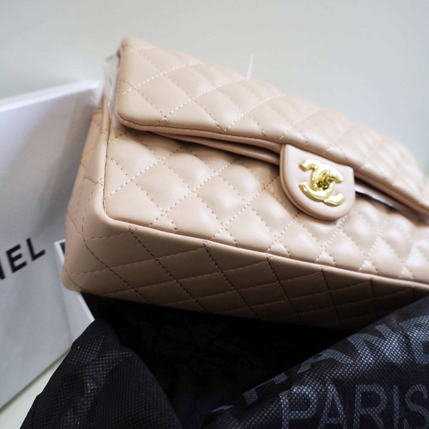 CHNL1 - Elegant Quilted Flap Bag – Beige with Gold-Tone Chain