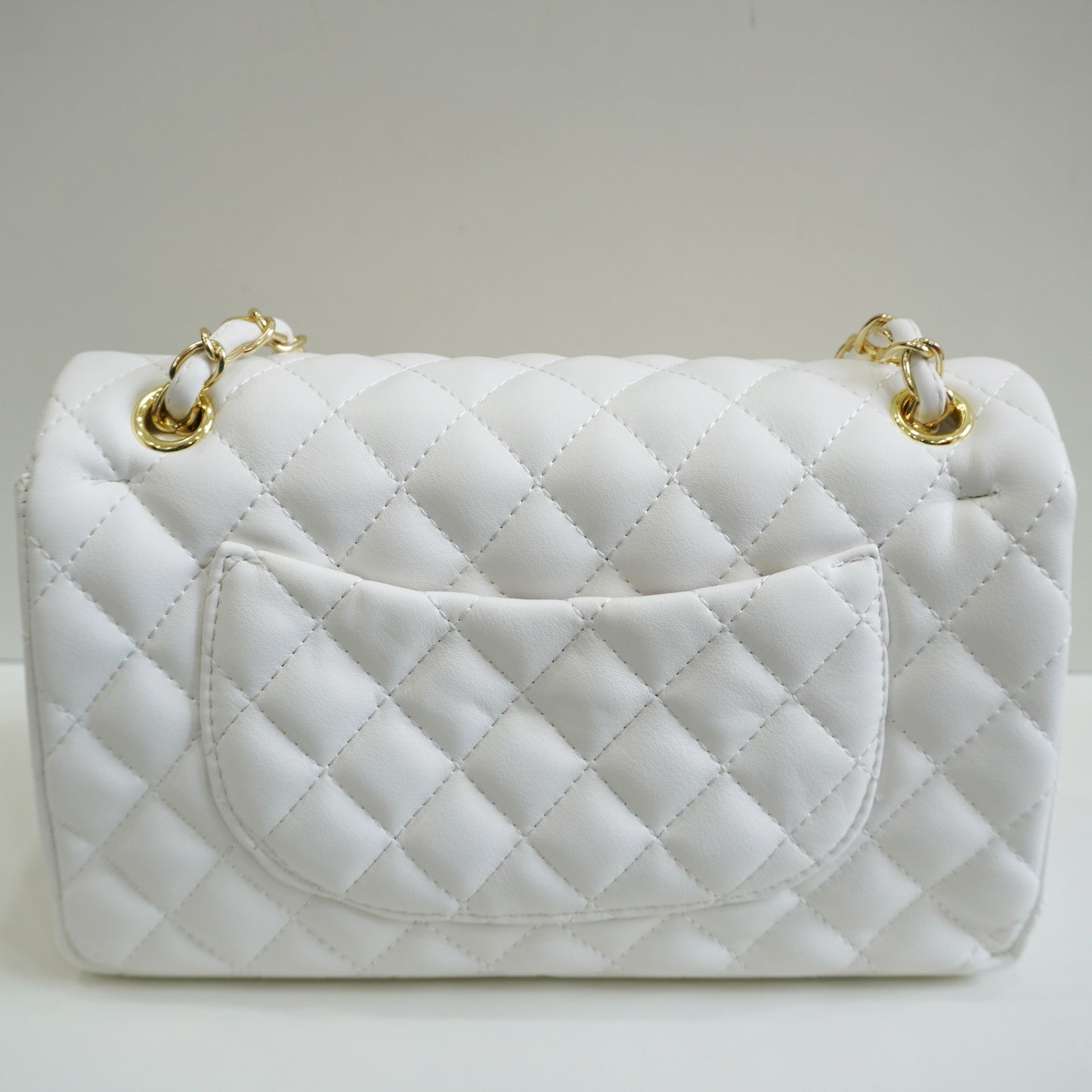 CHNL1 - Elegant Quilted Flap Bag – White with Gold-Tone Chain