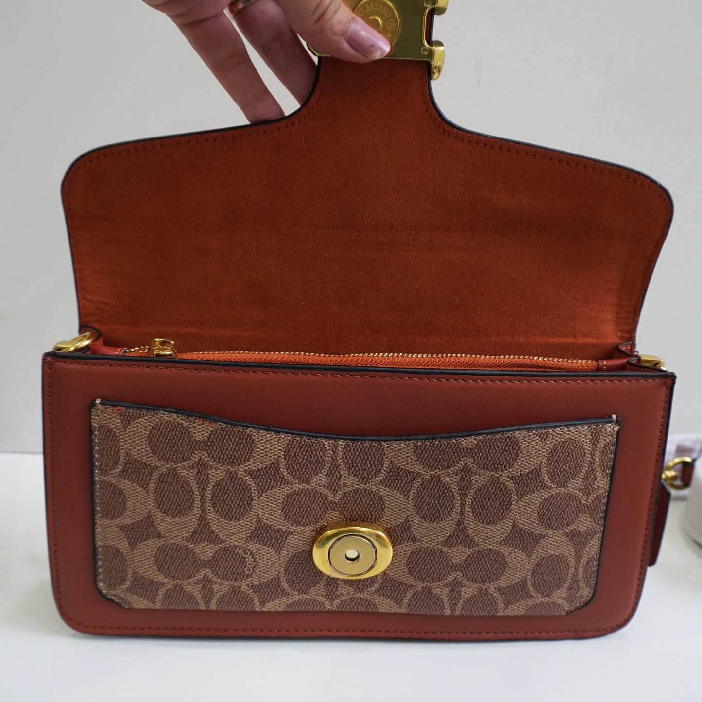 CH C Label (26) - Tan Apricot