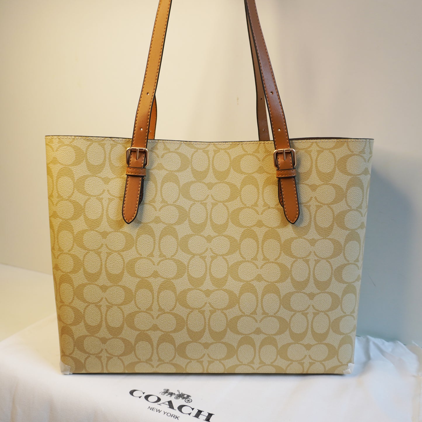 CH 3 Partition Ultra Premium Tote With Box - Apricot Black