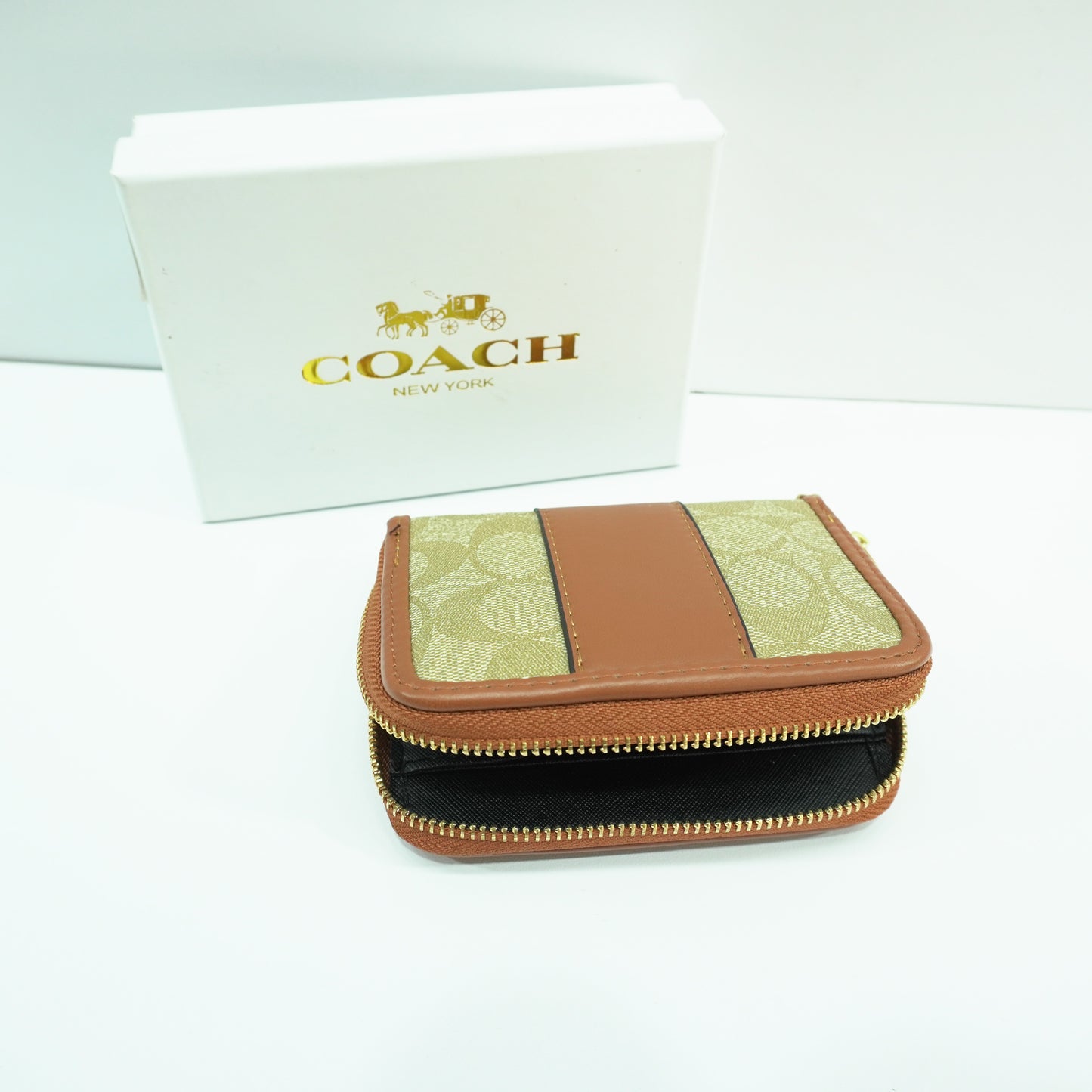 CH 191 Wallet - Beige & Tan
