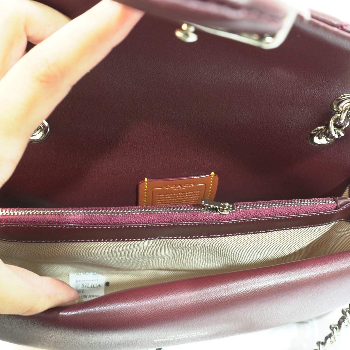 CH C Label (26)- QUILTED - Wine