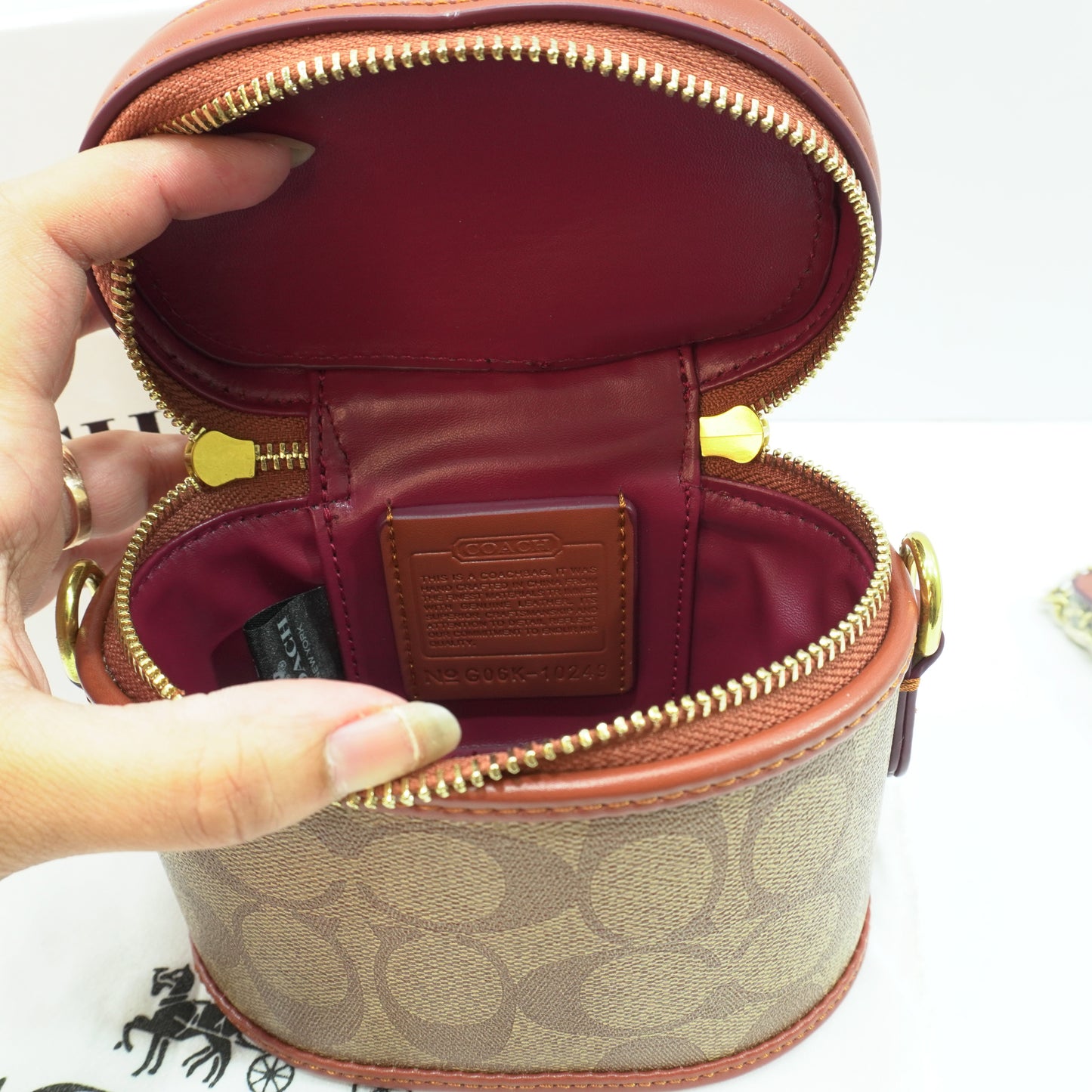 CH99 - Mini Vanity - Tan Brown Signature Colour