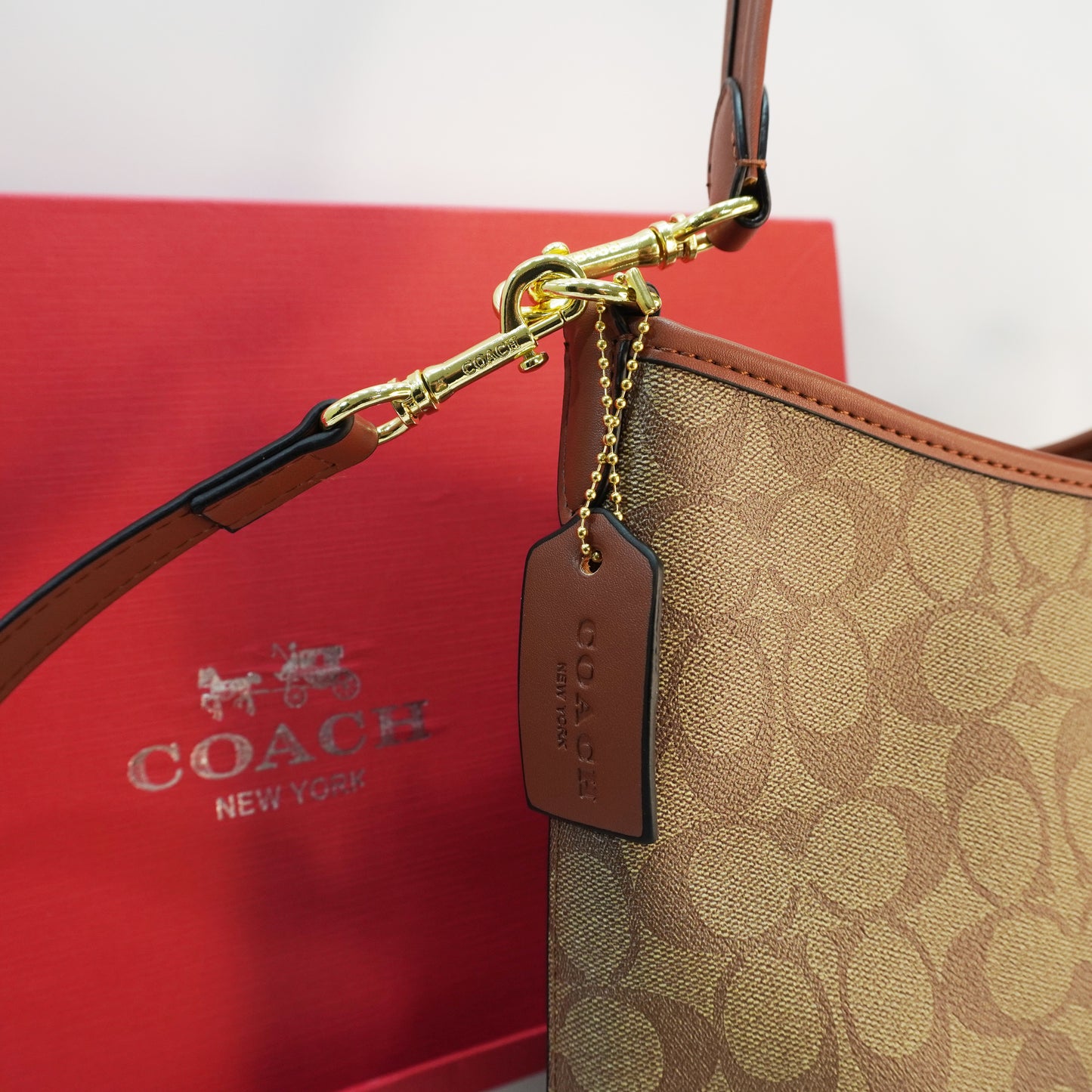 CH666 - Sling/Shoulder - Apricot