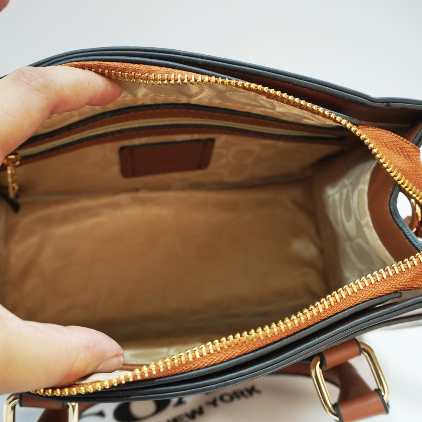 CH09 - Satchel/Sling - Apricot