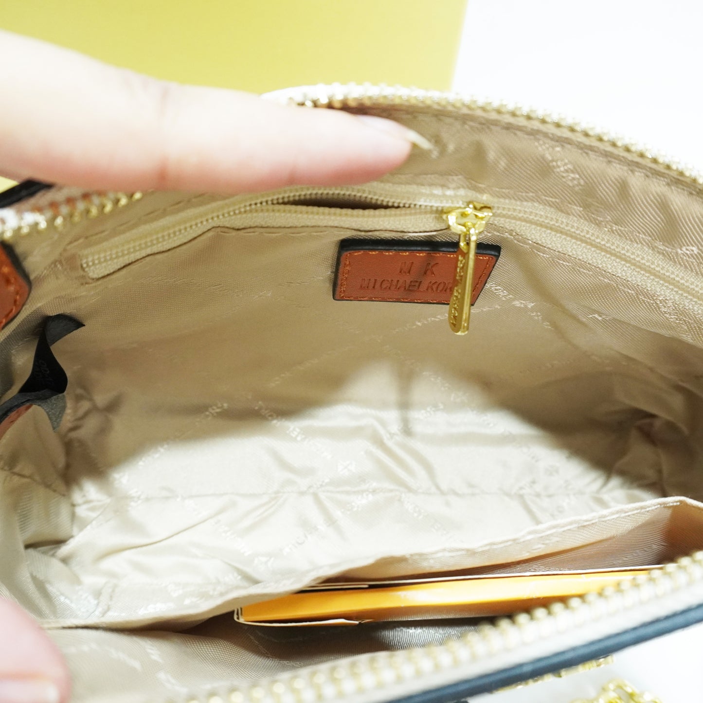 MK1111 - Shoulder - Beige