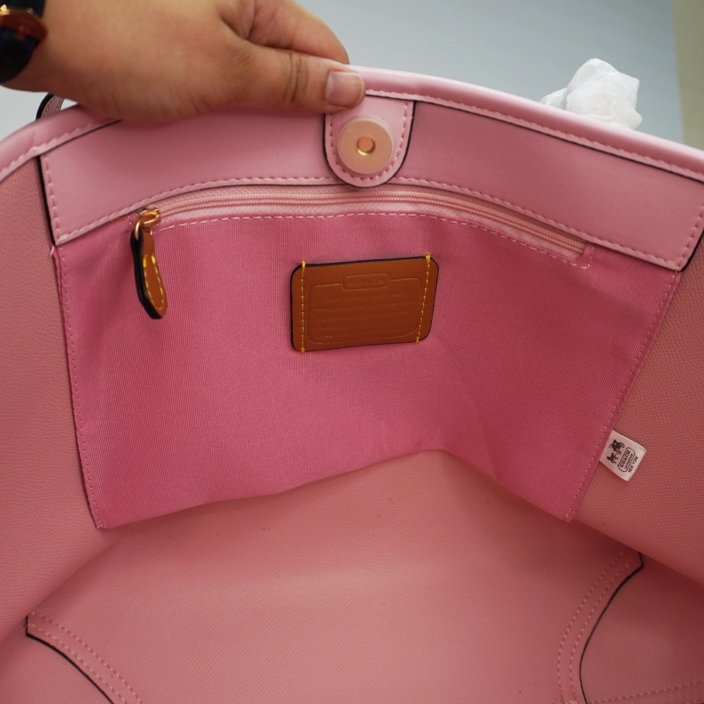 CH565 - Tote - Pink Signature Print Limited Edition