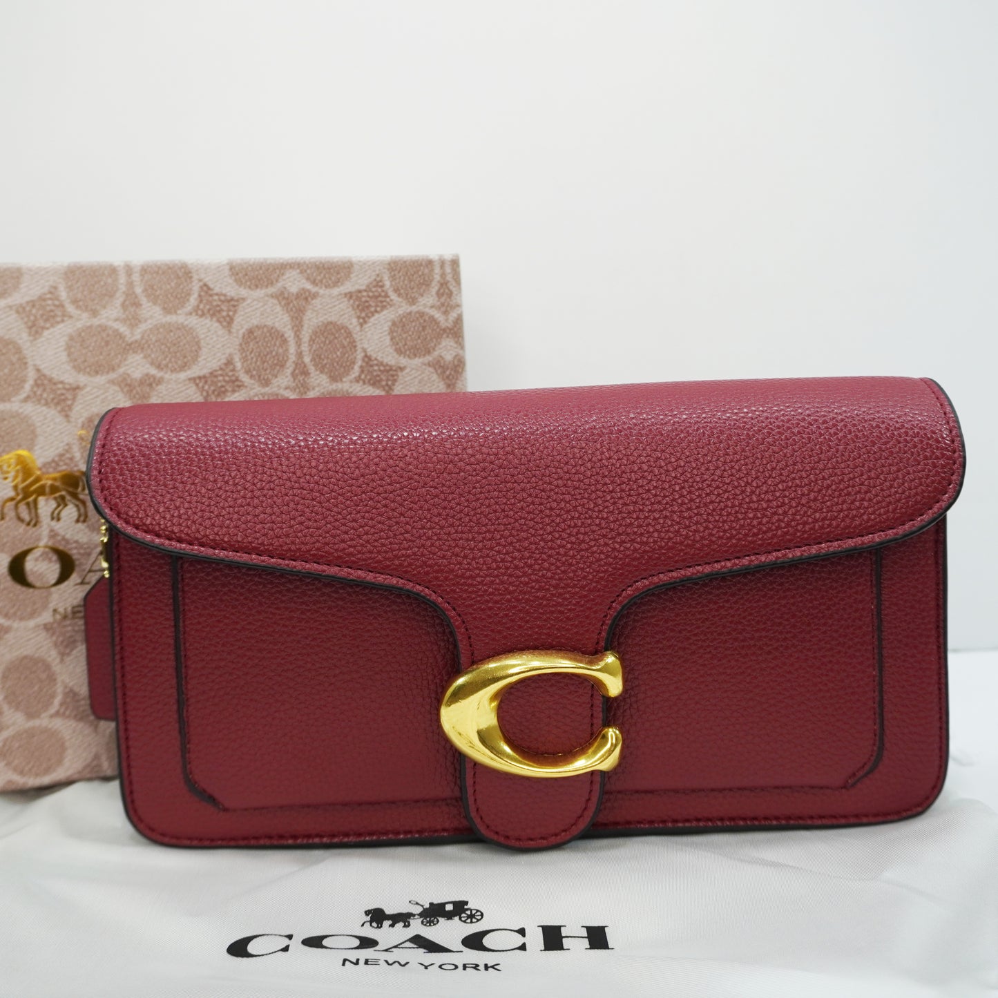 CH C Label (26) - Shoulder/Sling - Maroon - With White Box