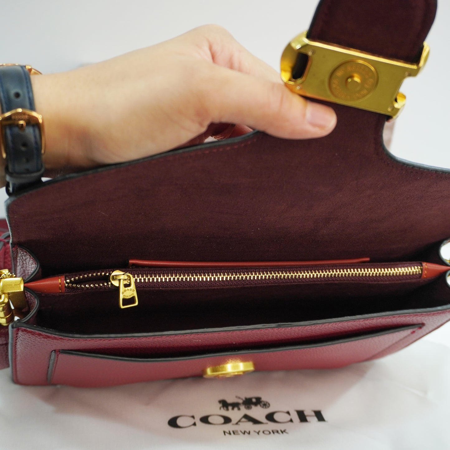 CH C Label (26) - Shoulder/Sling - Maroon - With White Box