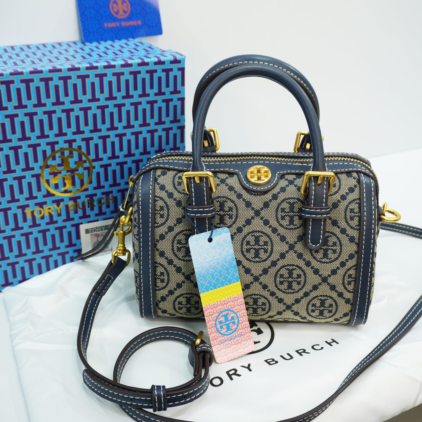 TB117 - Duffle Style Sling - Dark Blue
