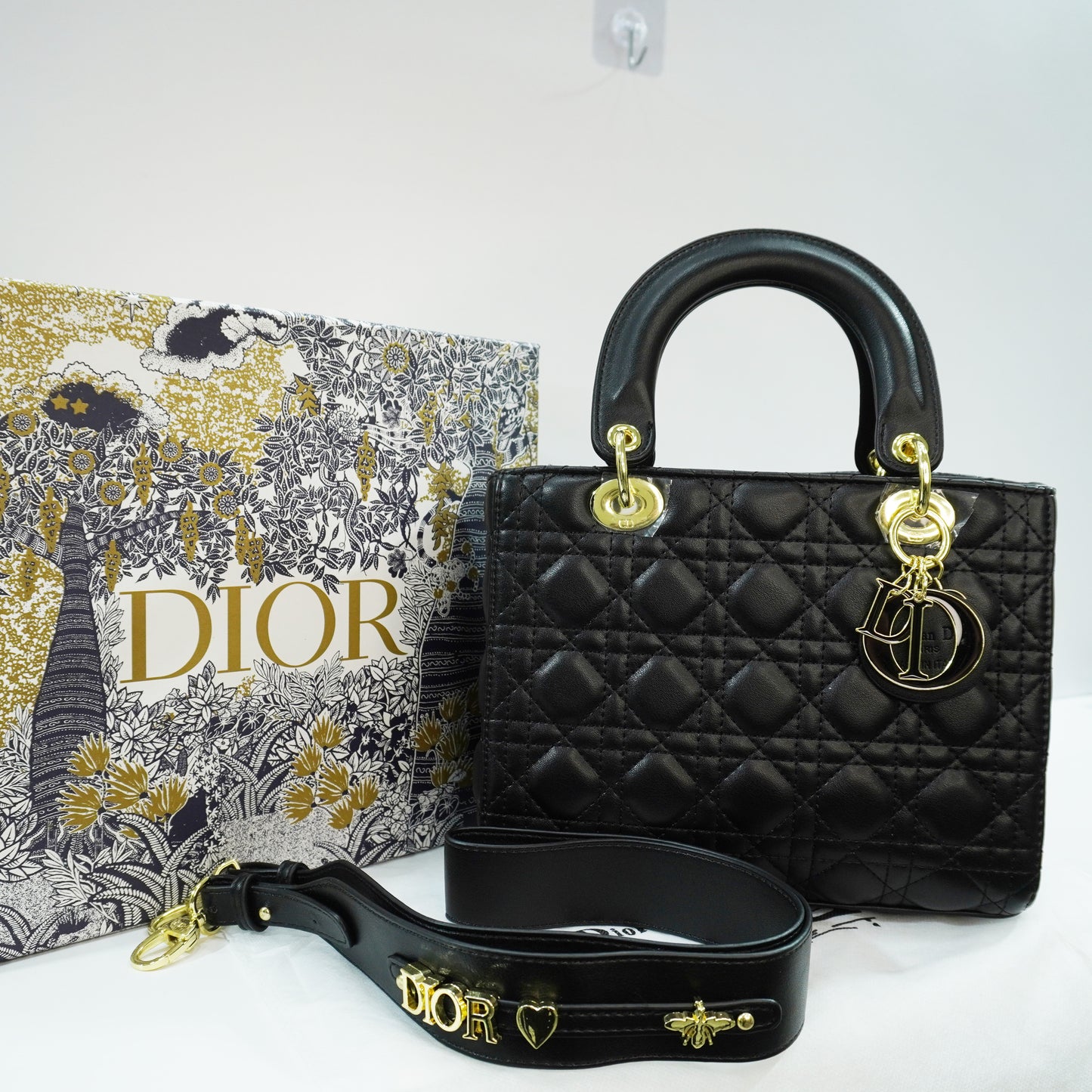 CD002 - Sling - Black