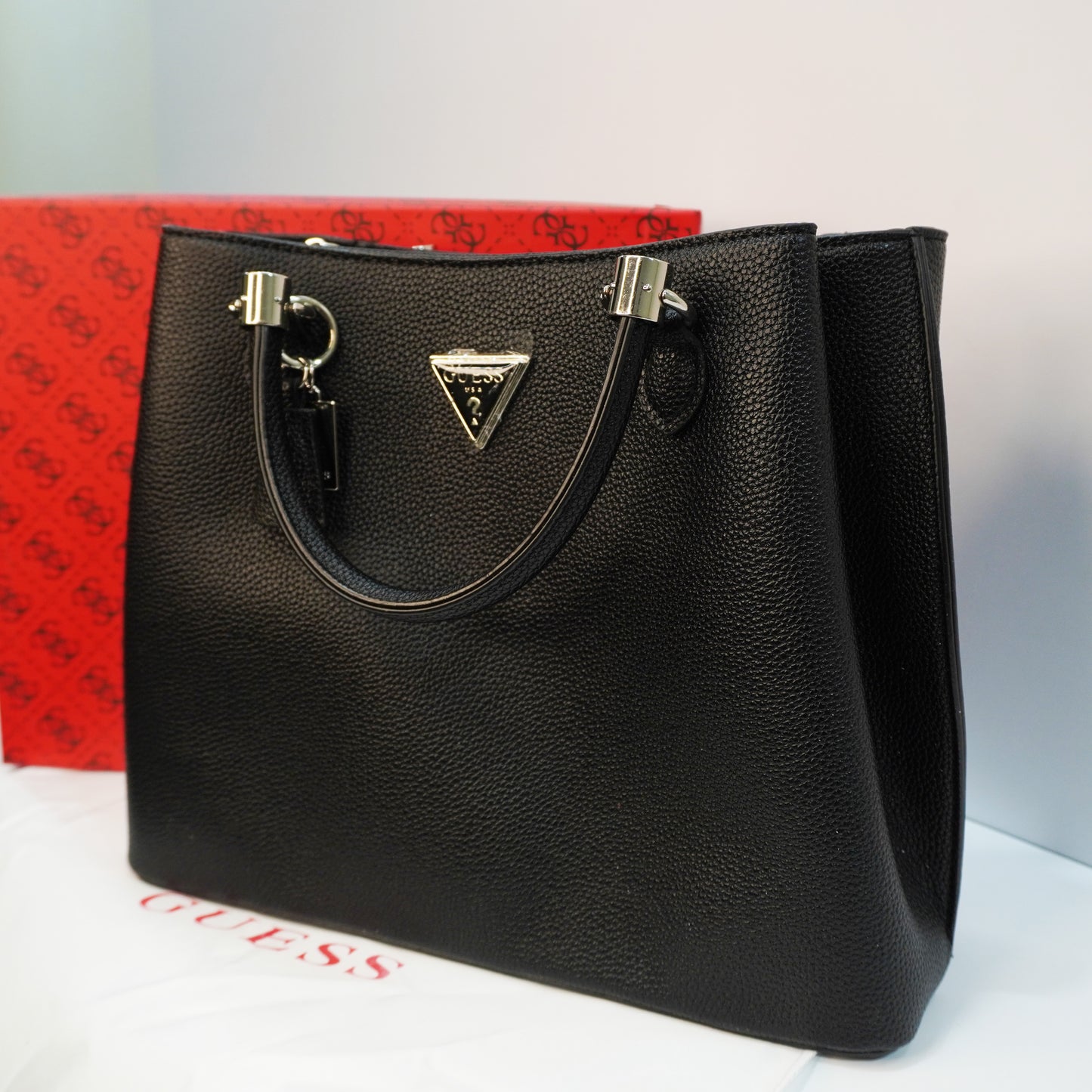 GES121 - Tote - Black