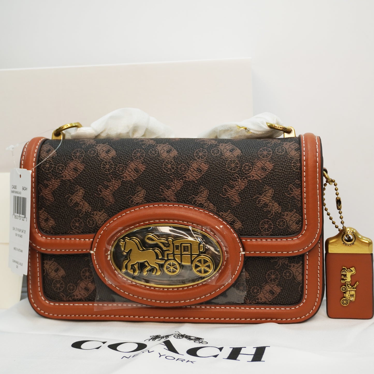 CH900 - Sling/ Shoulder - Black Signature Print
