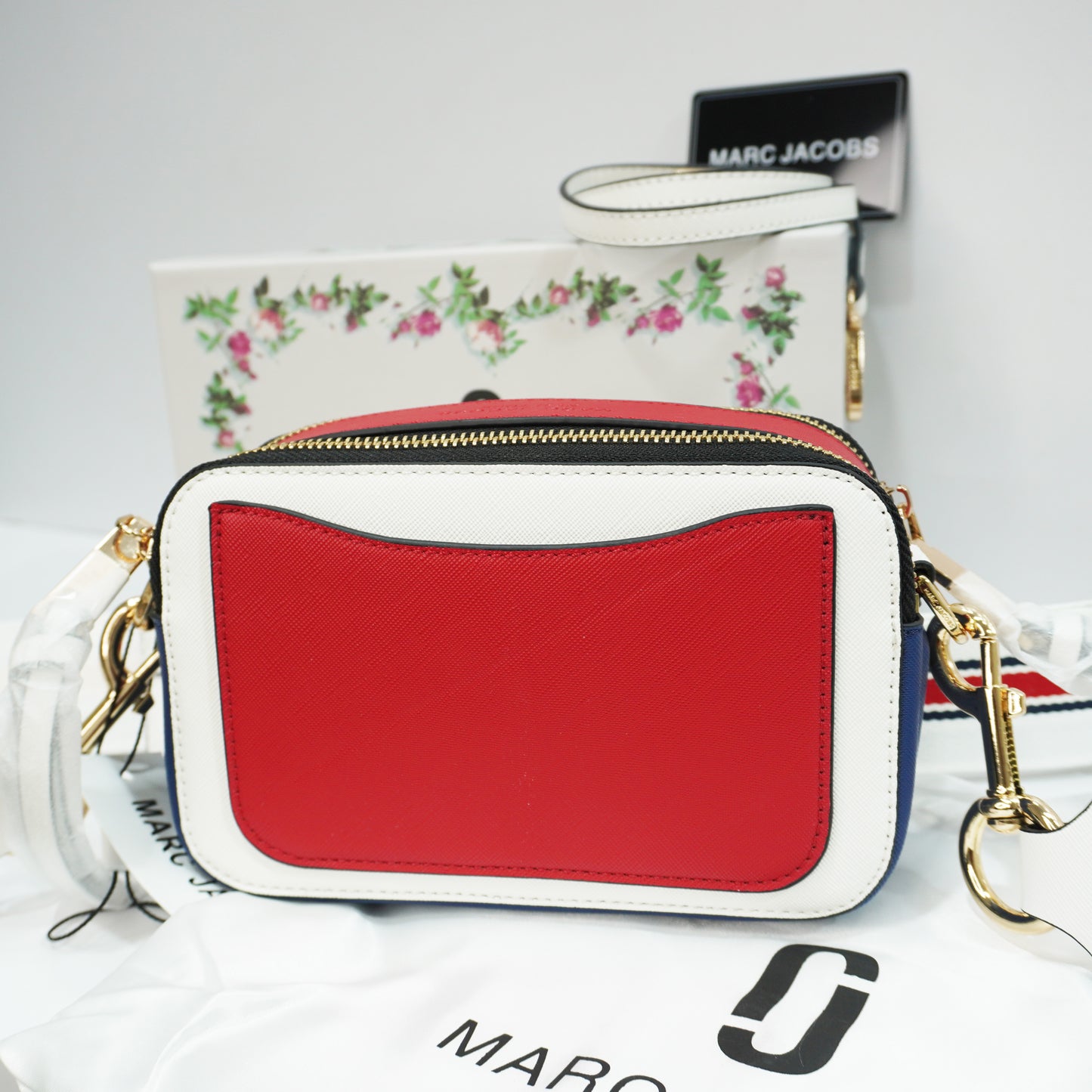 MJ232 - Sling/Crossbody - White
