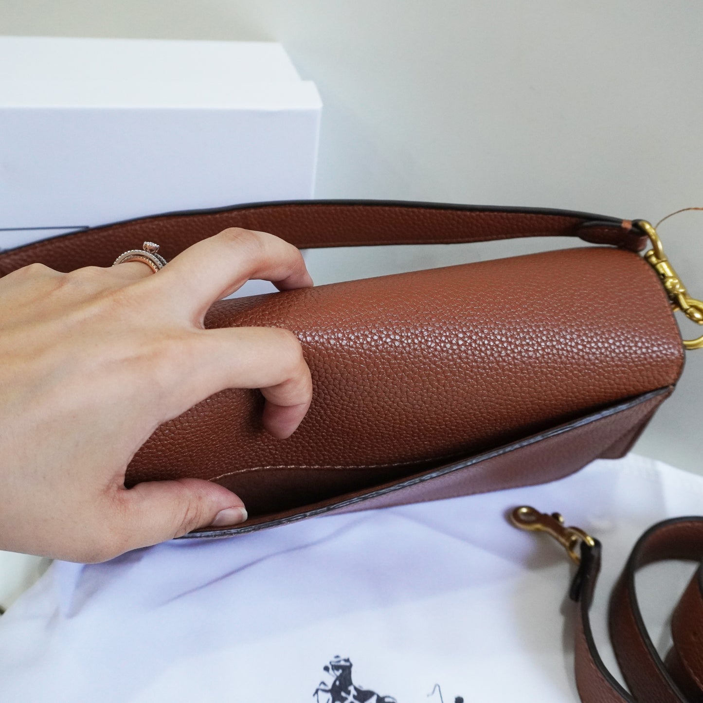 CH C Label (26) - Shoulder/Sling - Tan Brown