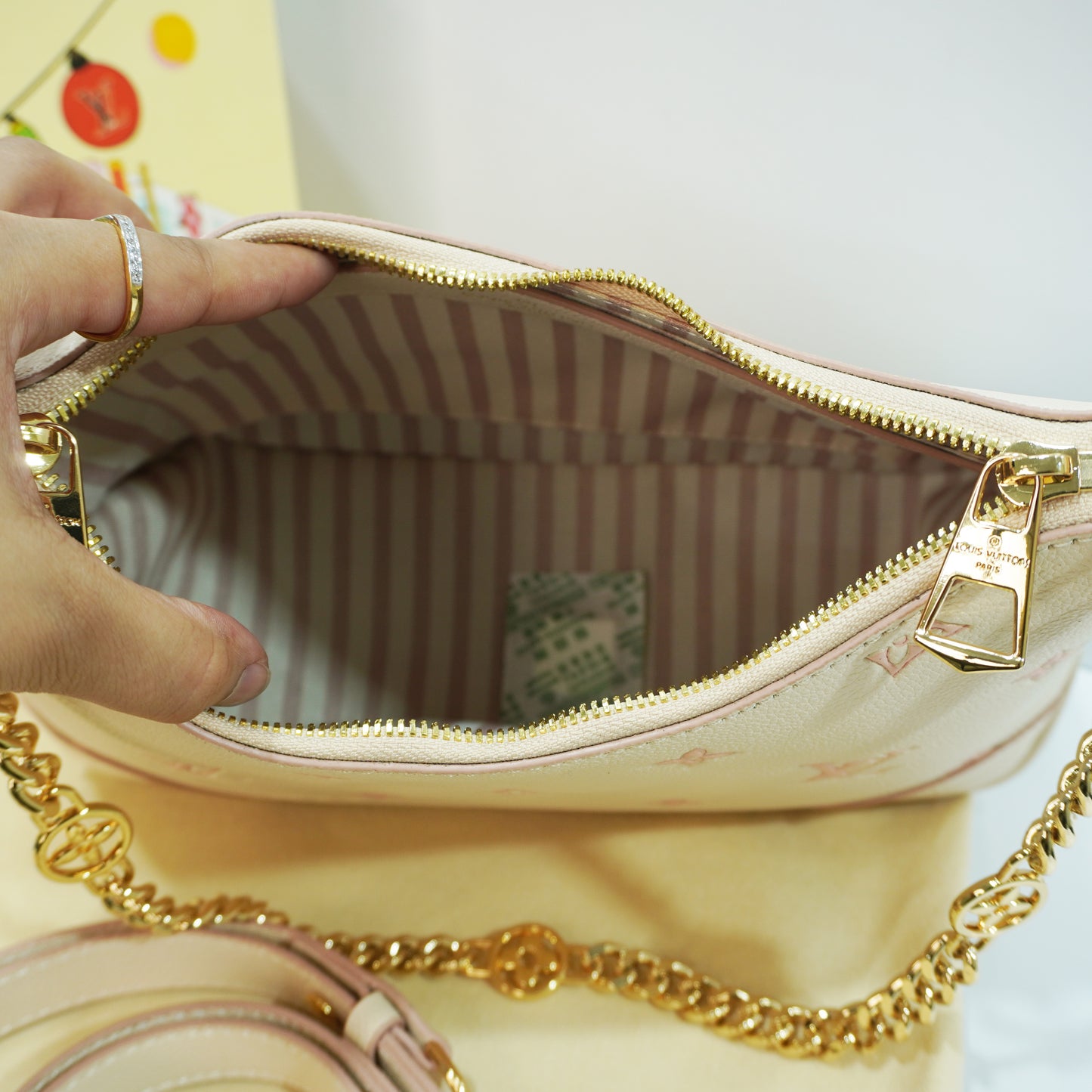 LV607 - Shoulder - Cream Powder Pink