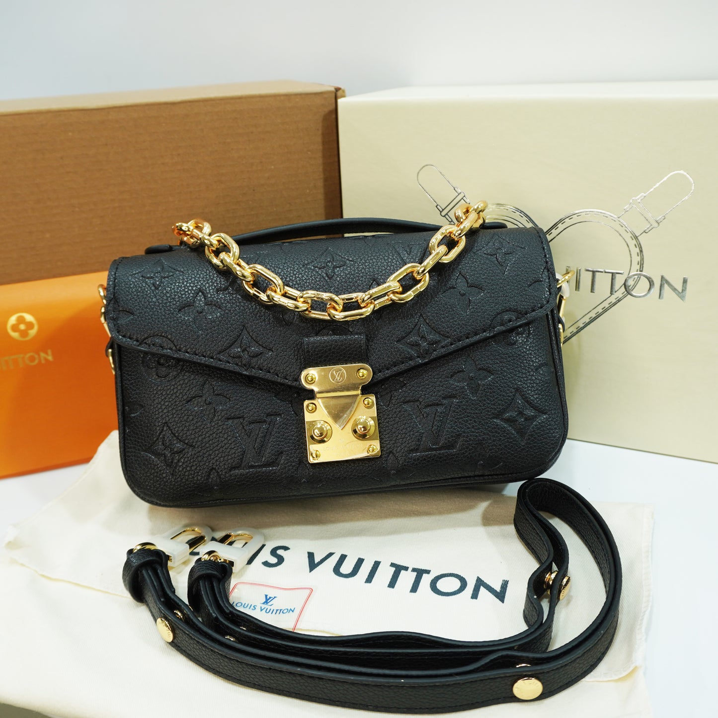 LV559 - Shoulder - Black Ultra Premium Double Box
