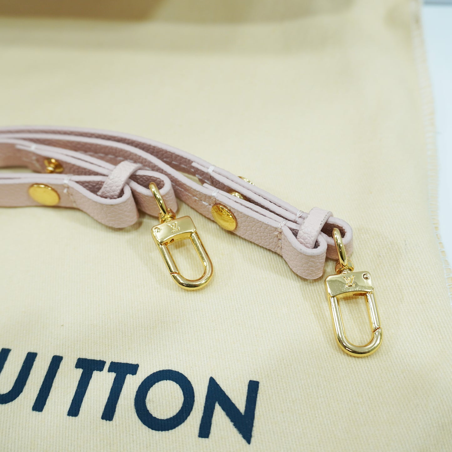 LV989 - Shoulder/Sling - Blush Pink
