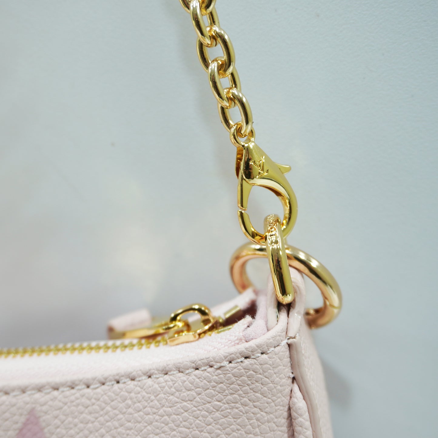 LV989 - Shoulder/Sling - Blush Pink