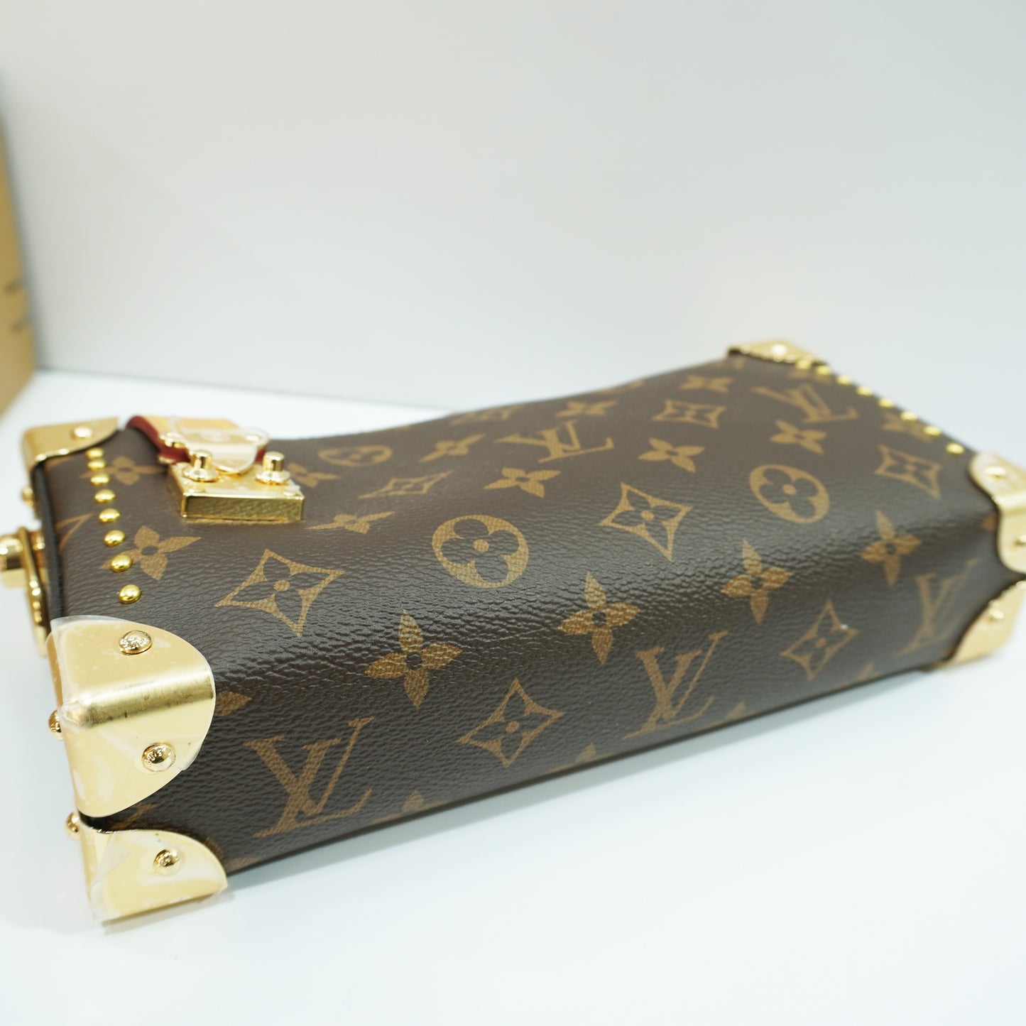 LV525 - Shoulder/Sling - Signature Ultra Premium Luxury