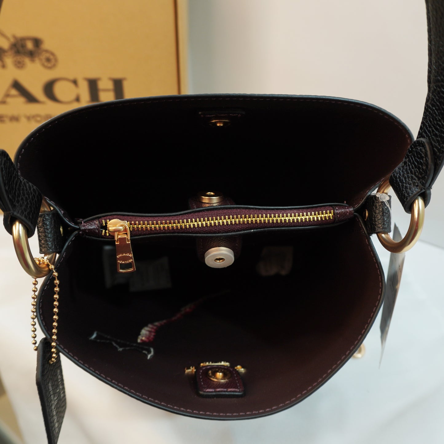 CH77 - Bucket bag shoulder/sling - Black Limited edition