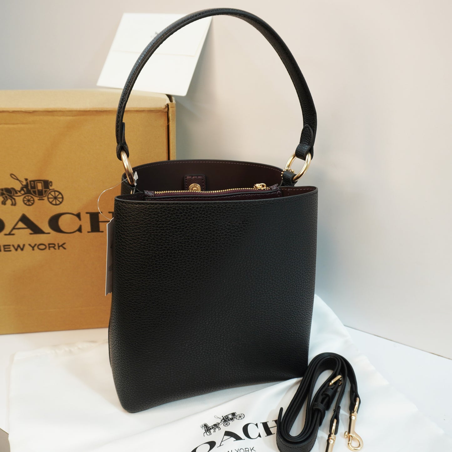 CH77 - Bucket bag shoulder/sling - Black Limited edition