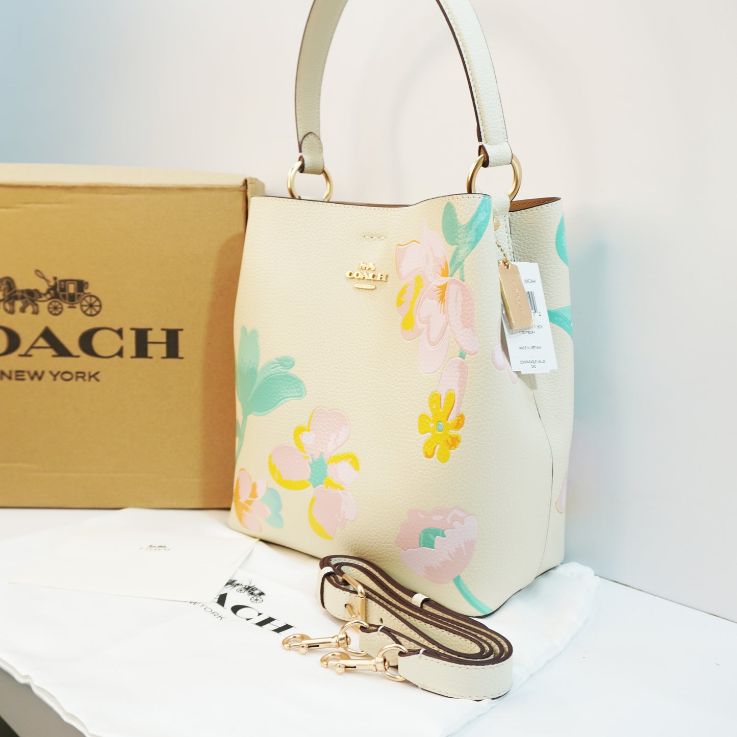 CH77 - Bucket bag Shoulder/Sling - Cream Floral Limited Edition
