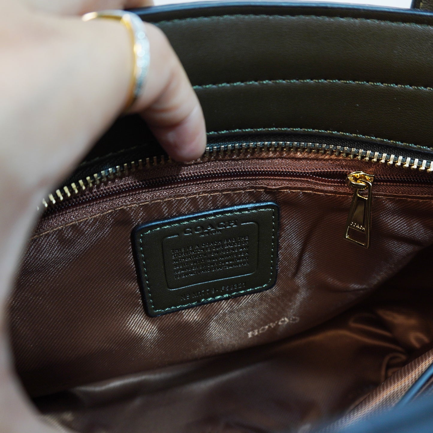 CH556 - Satchel/Sling - Dark Olive Green