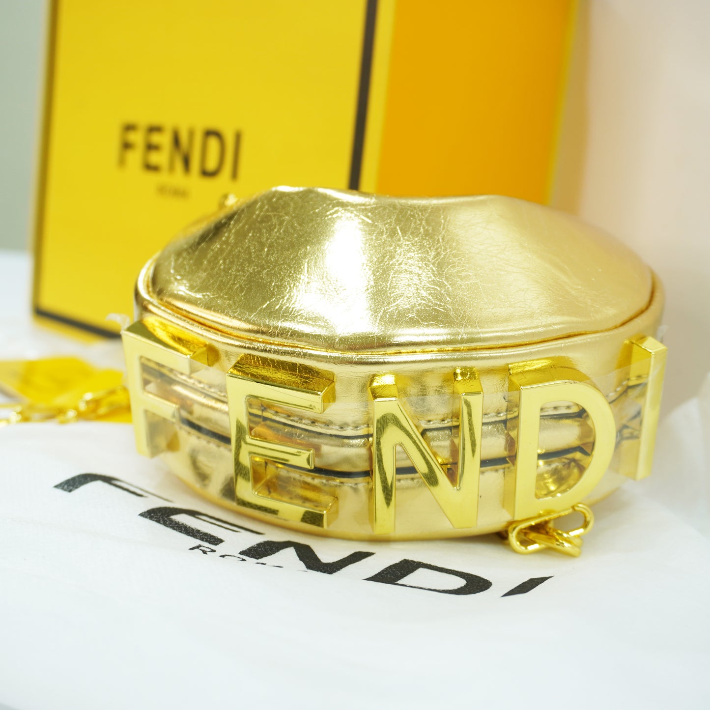 FND567 - Sling - Gold limited edition