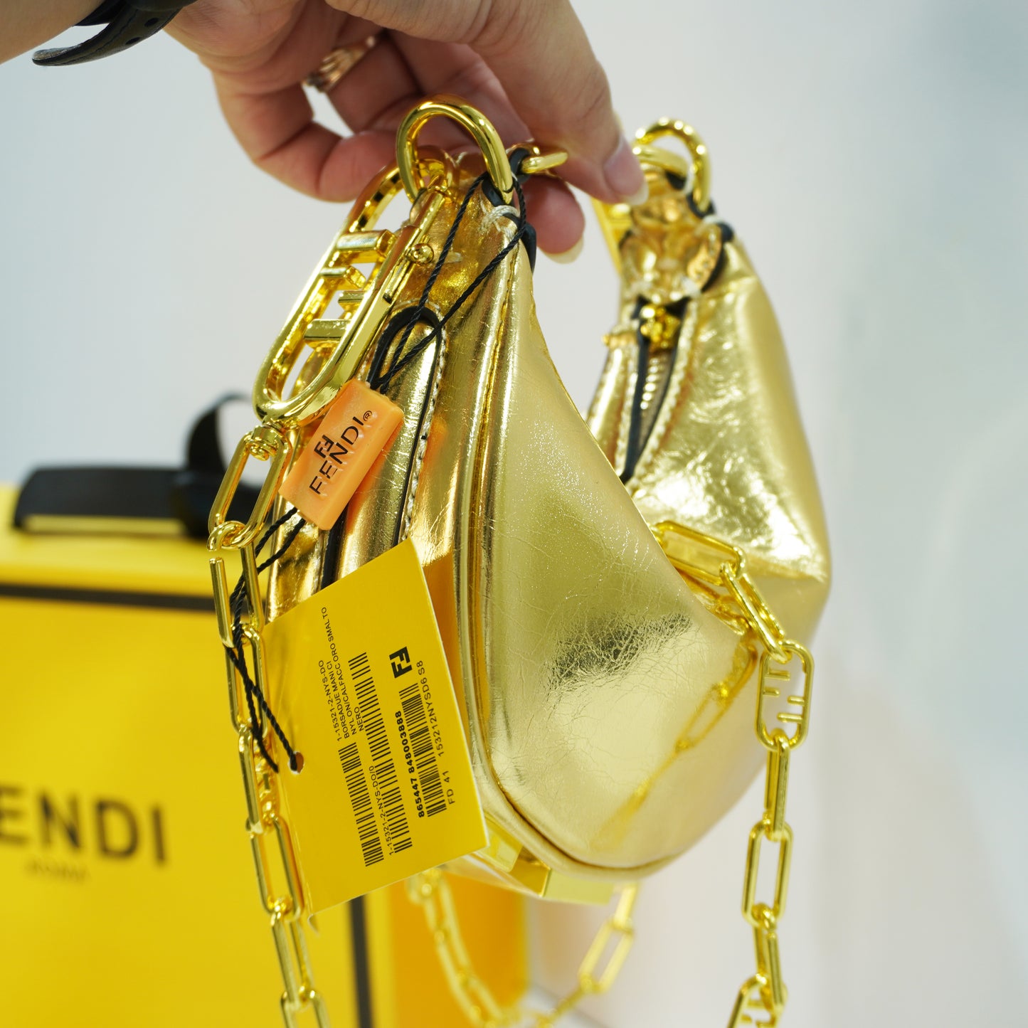 FND567 - Sling - Gold limited edition