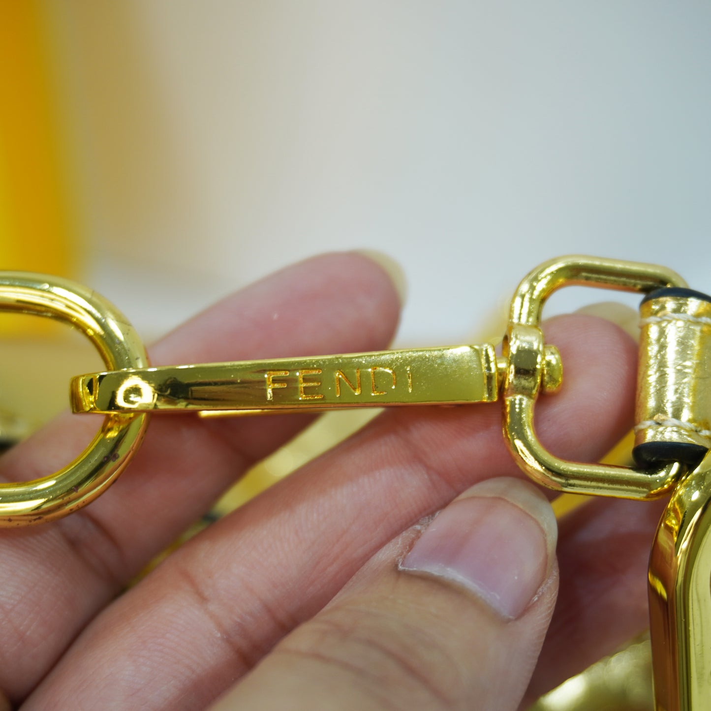 FND567 - Sling - Gold limited edition