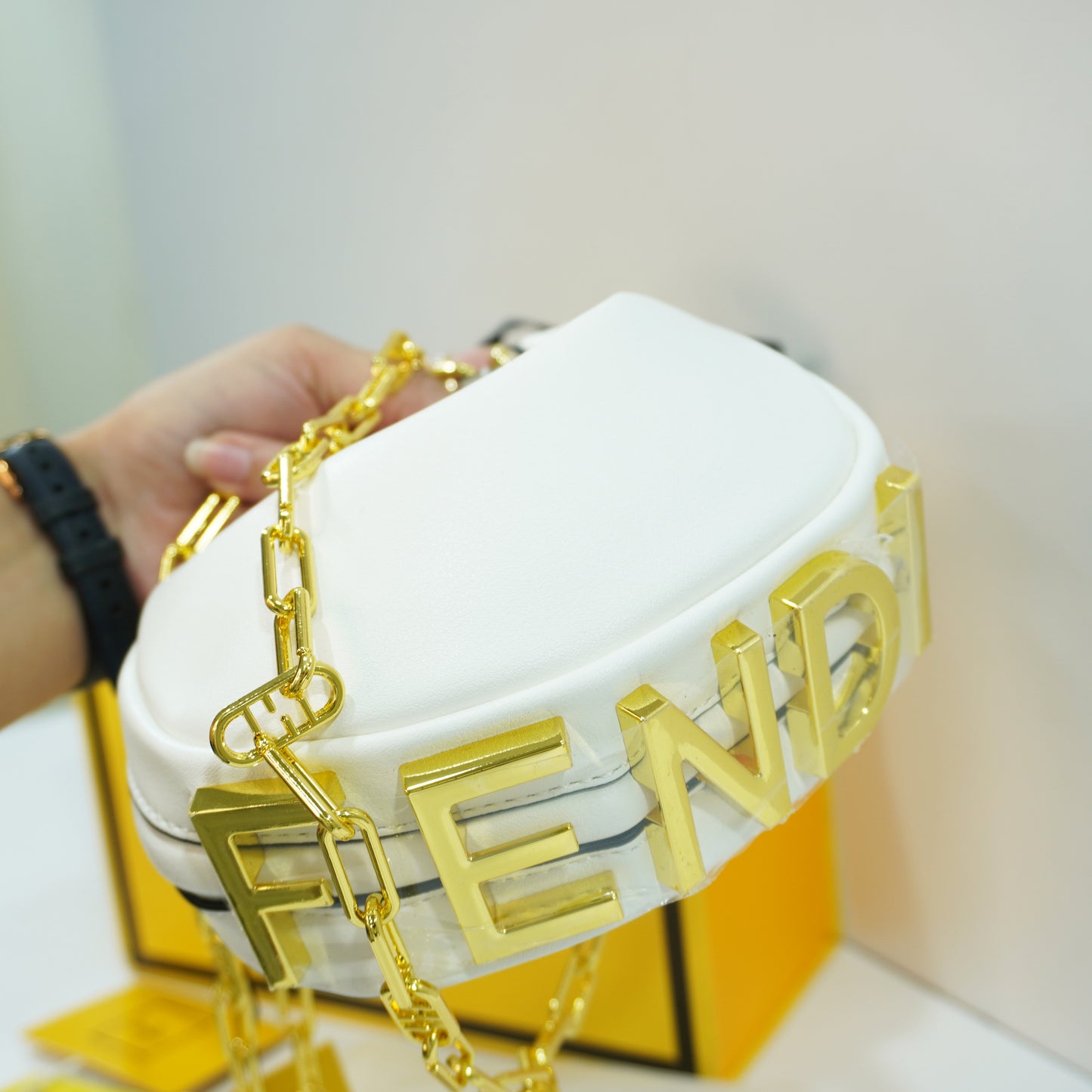 FND567 - Sling - White