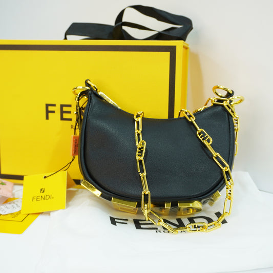 FND567 - Sling - Black