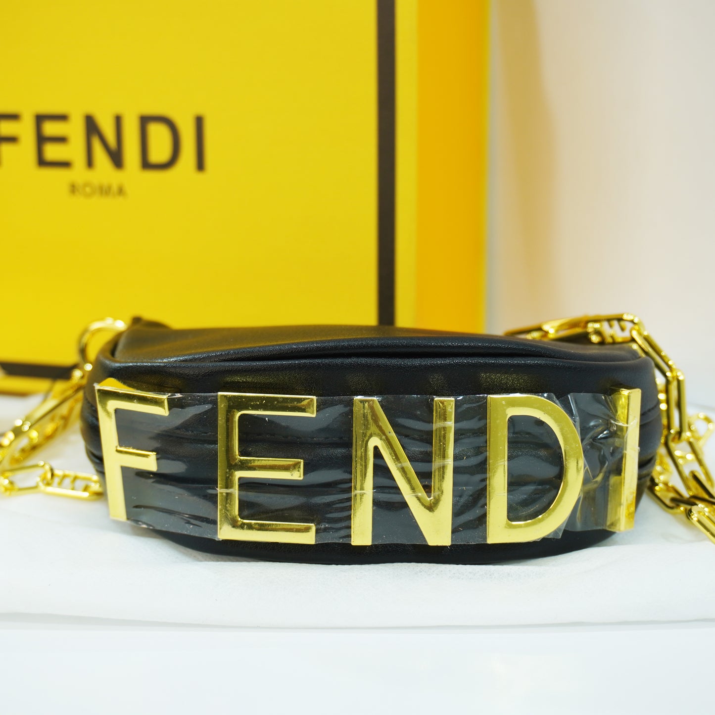 FND567 - Sling - Black