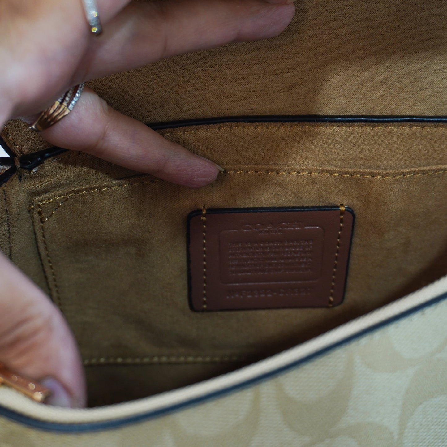 CH335 - Satchel/Sling - Apricot