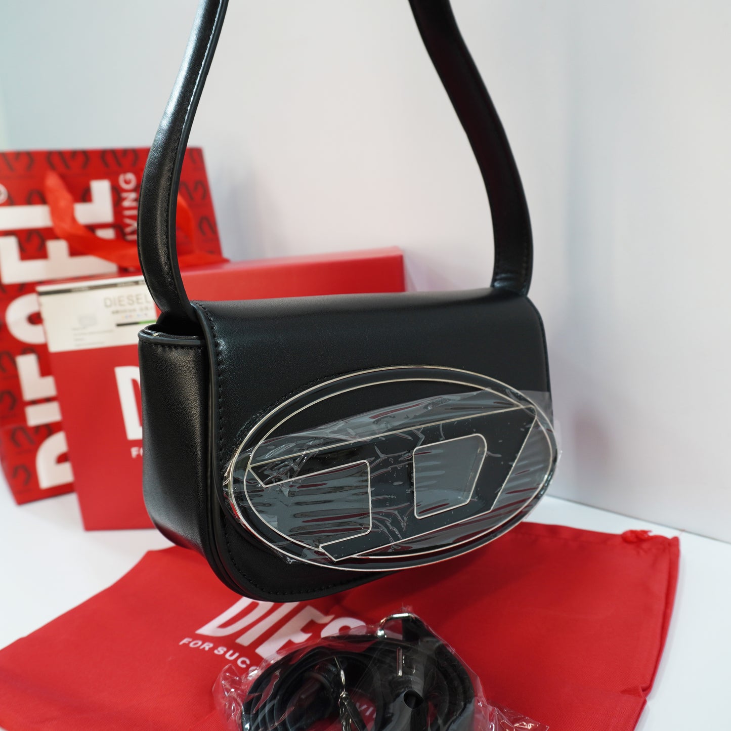DESL111 - Shoulder/Sling - Black