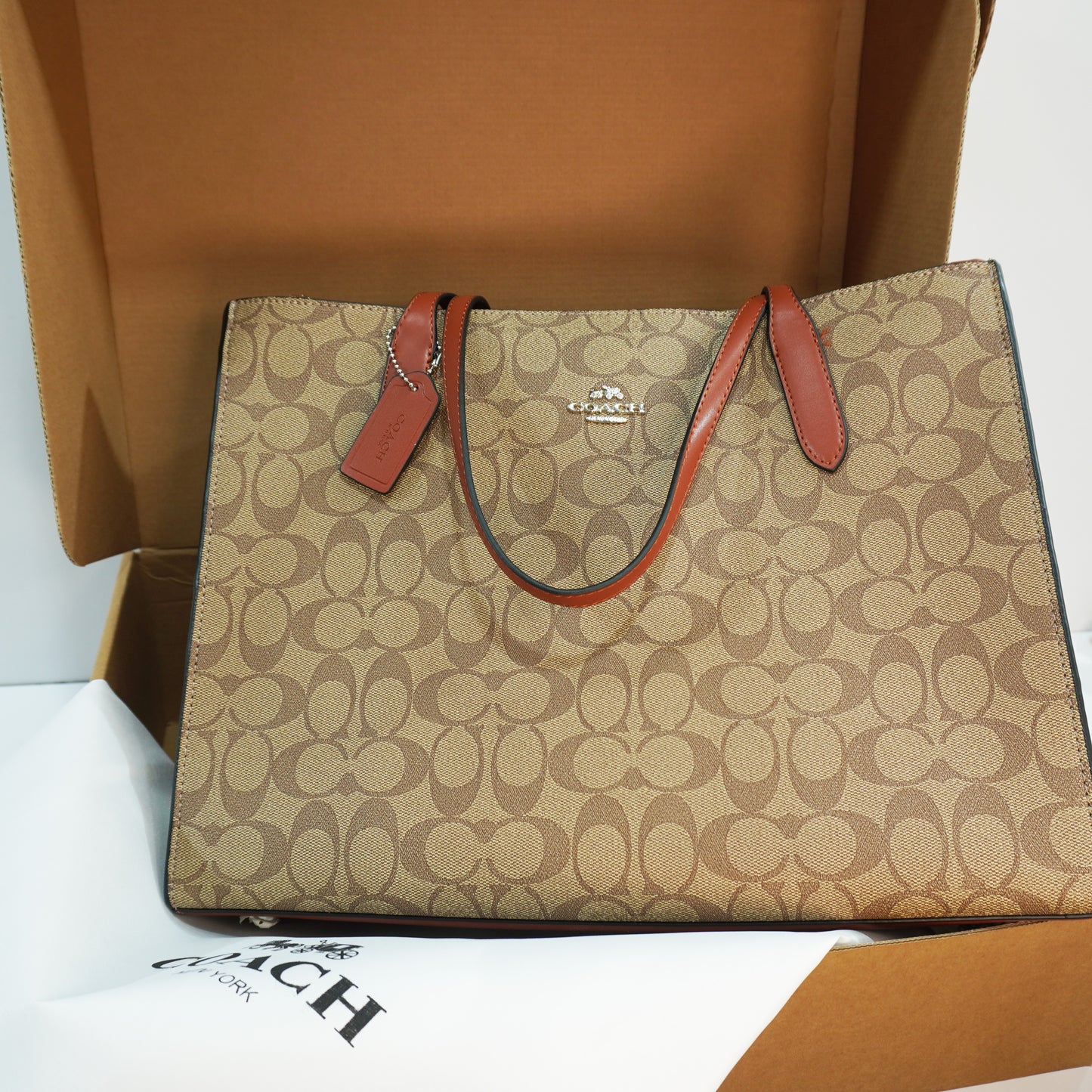 CH667 - Tote - Apricot Tan