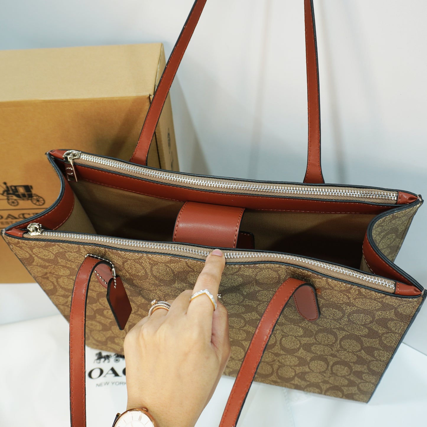 CH667 - Tote - Apricot Tan