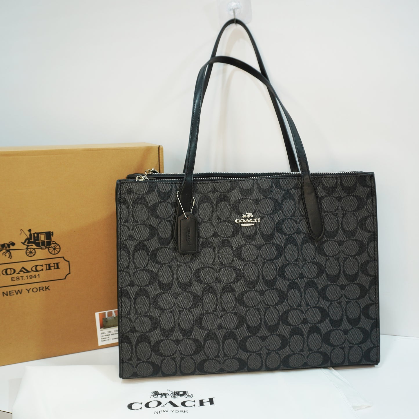 CH667 - Tote - Black Grey
