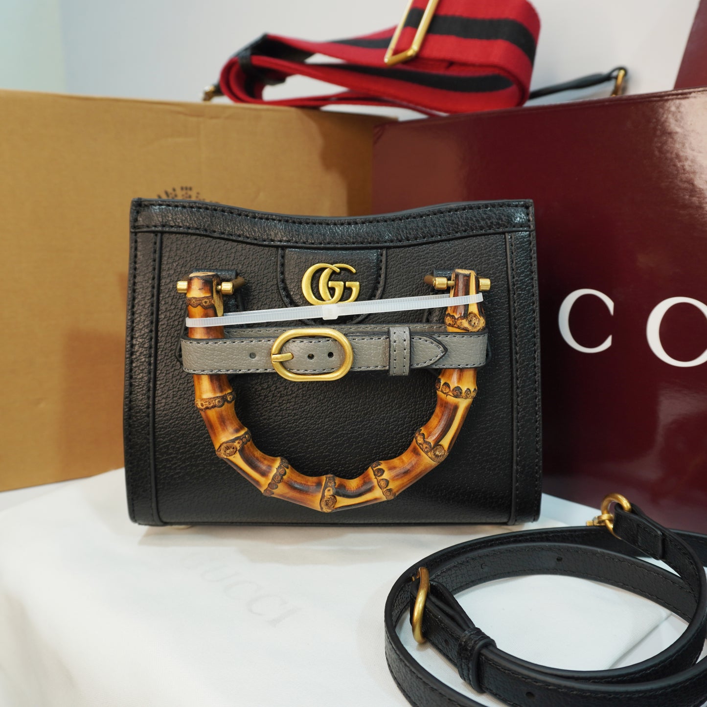 GG789 - Sling/Satchel - Black Ultra Premium
