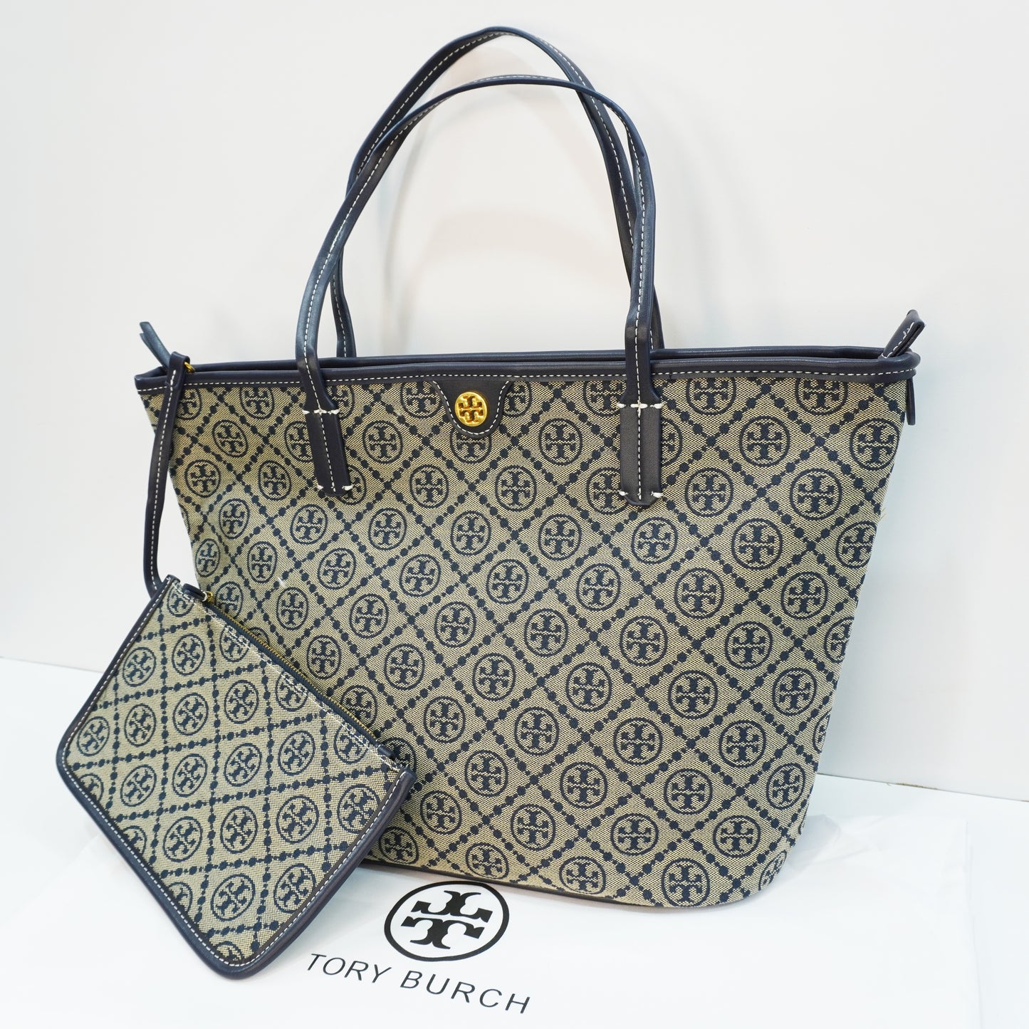 TB737 - Tote - Blue Signature Print