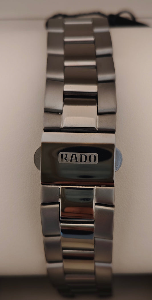 R D Mens watch
