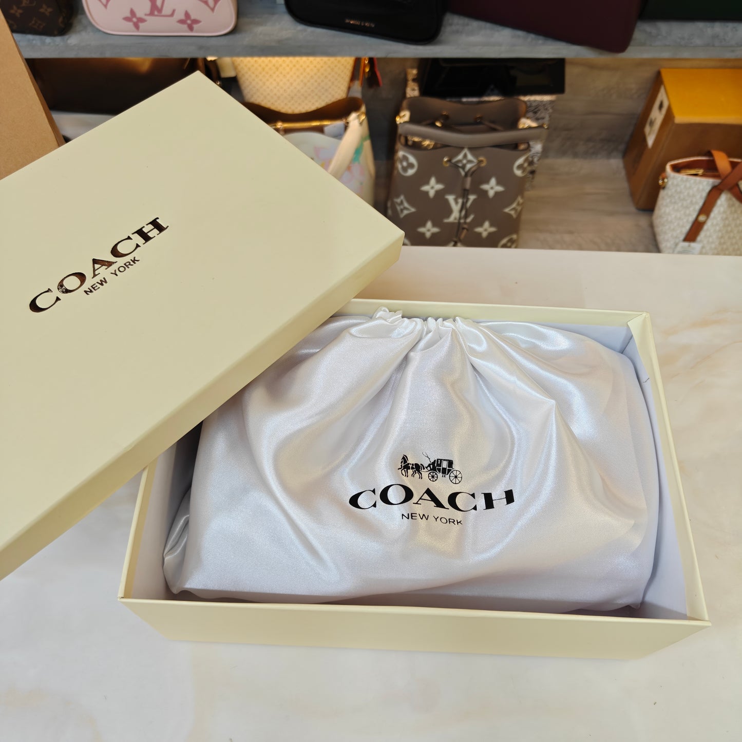 TABBY SHOULDER BAG 26 Limited Edition - Ultra Premium Pink Colour