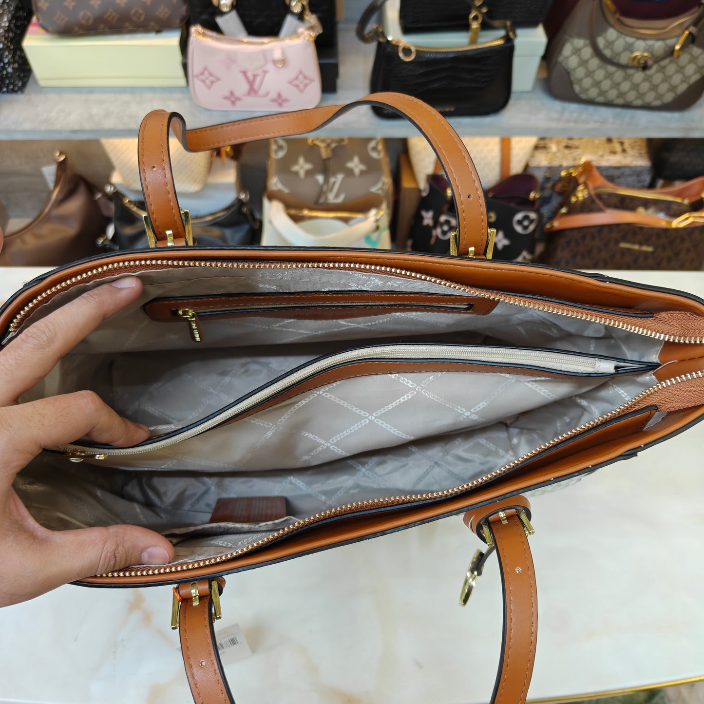 MK99 3 Partition Tote Bag - White Tan Colour