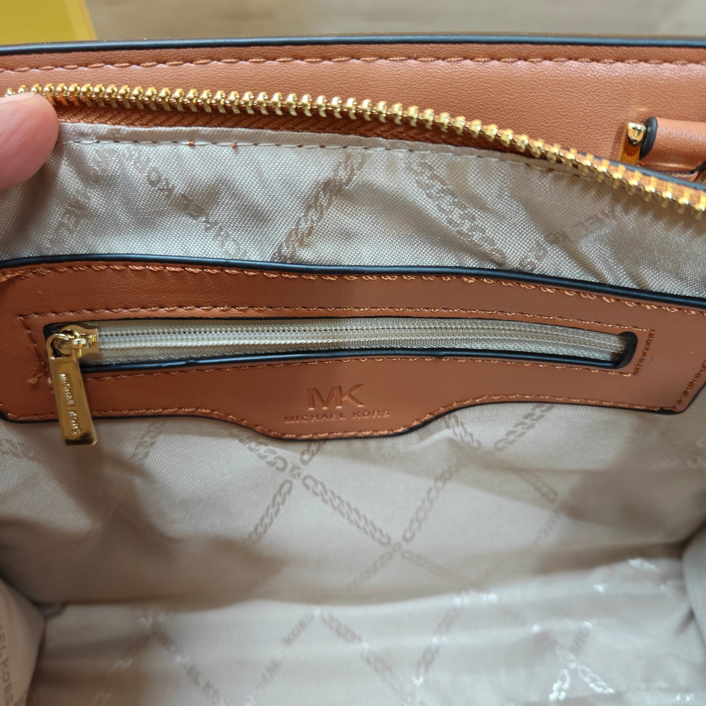 MK Satchel - White Tan