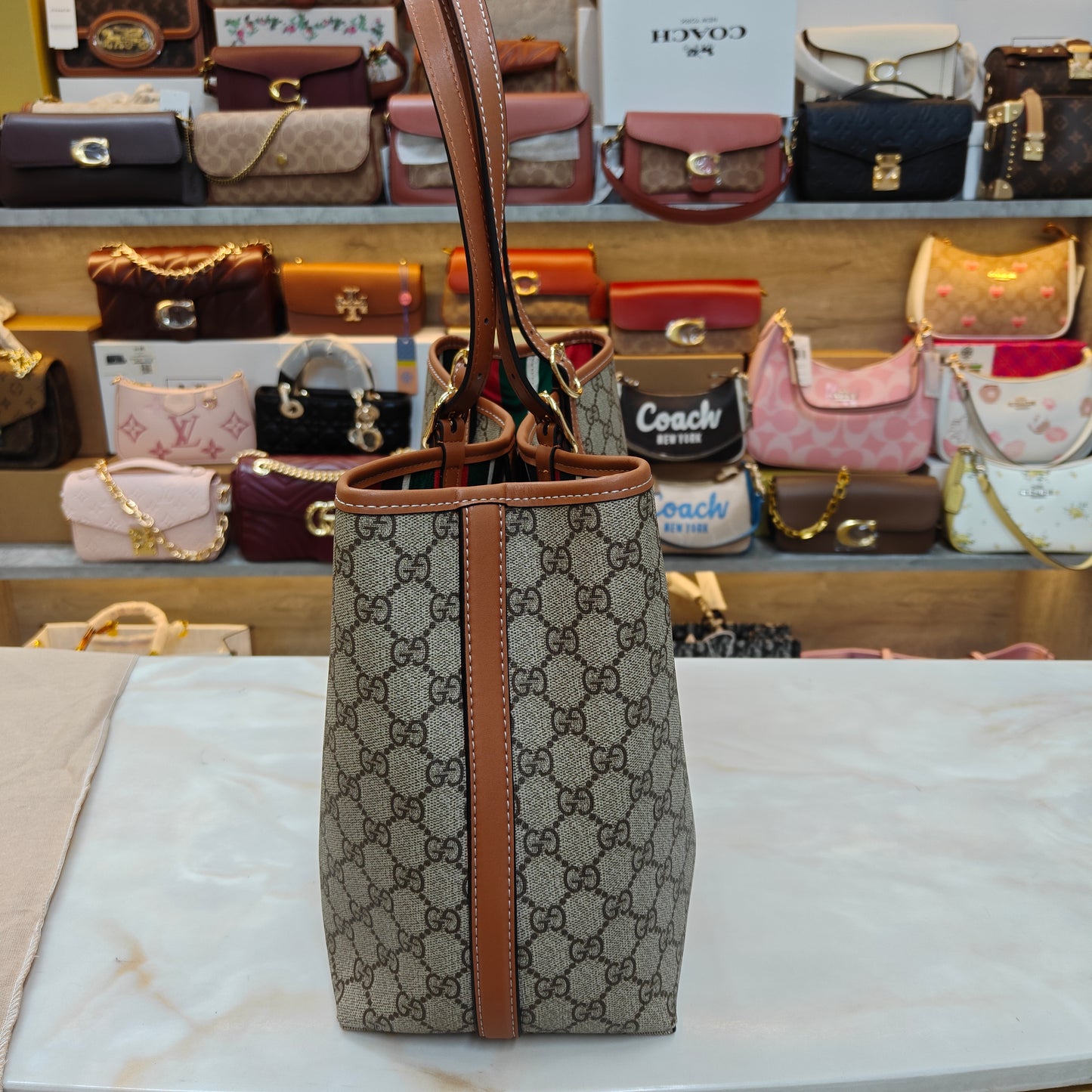 GG Tote (Ultra Premium)